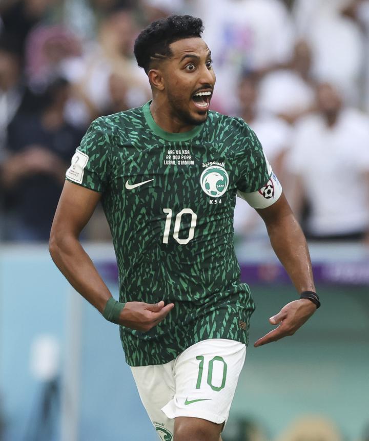 收紧肋部与 收紧肋部与